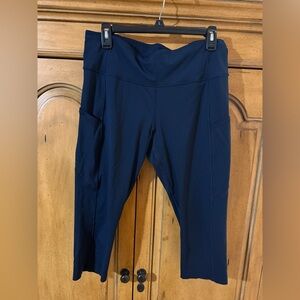 Lululemon Navy Blue Cropped Leggings- 12
